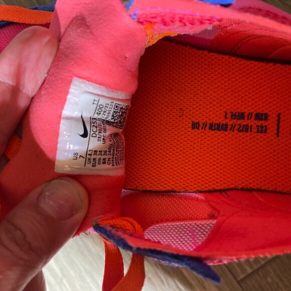 Nike Waffle One – Racer Blue/Hyper Pink - Picture 8 of 8